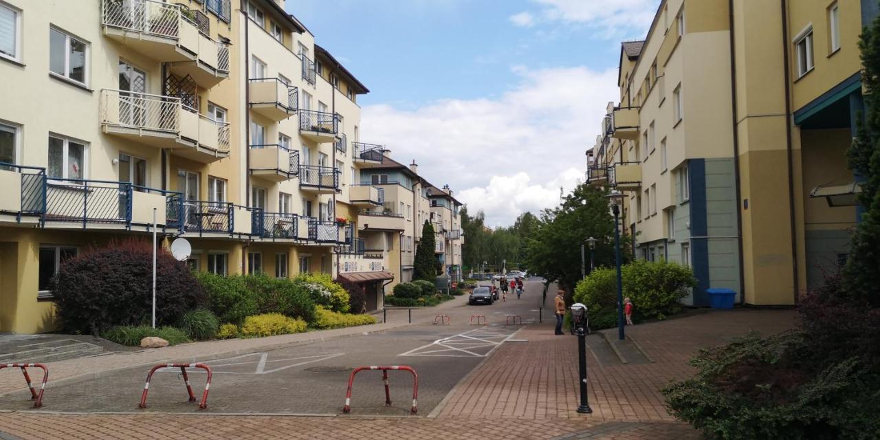 Classic Apartament Metro Kabaty Warszawa Eksteriør billede