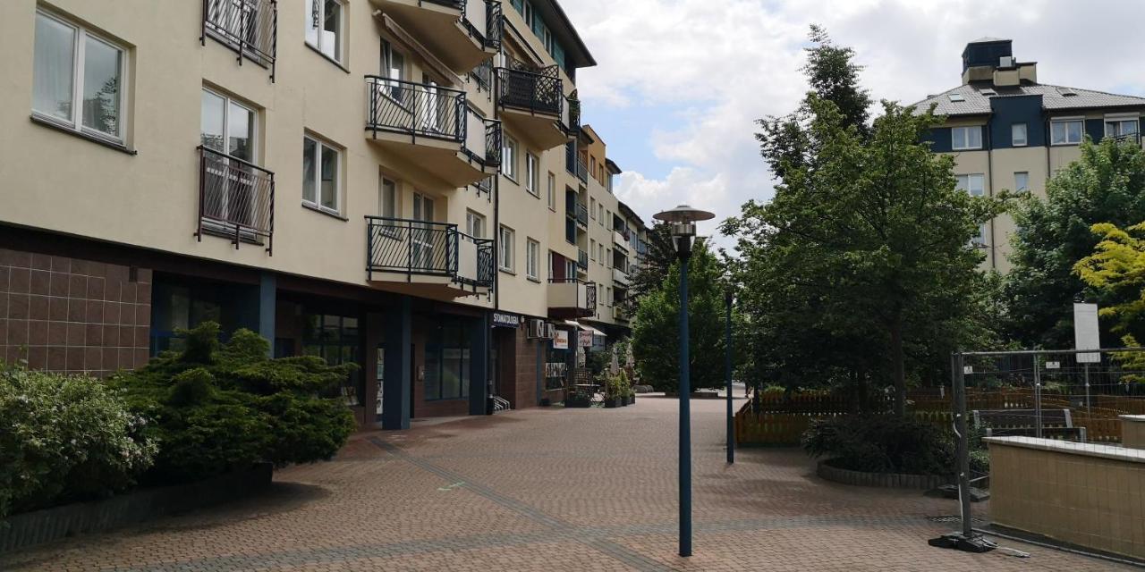 Classic Apartament Metro Kabaty Warszawa Eksteriør billede