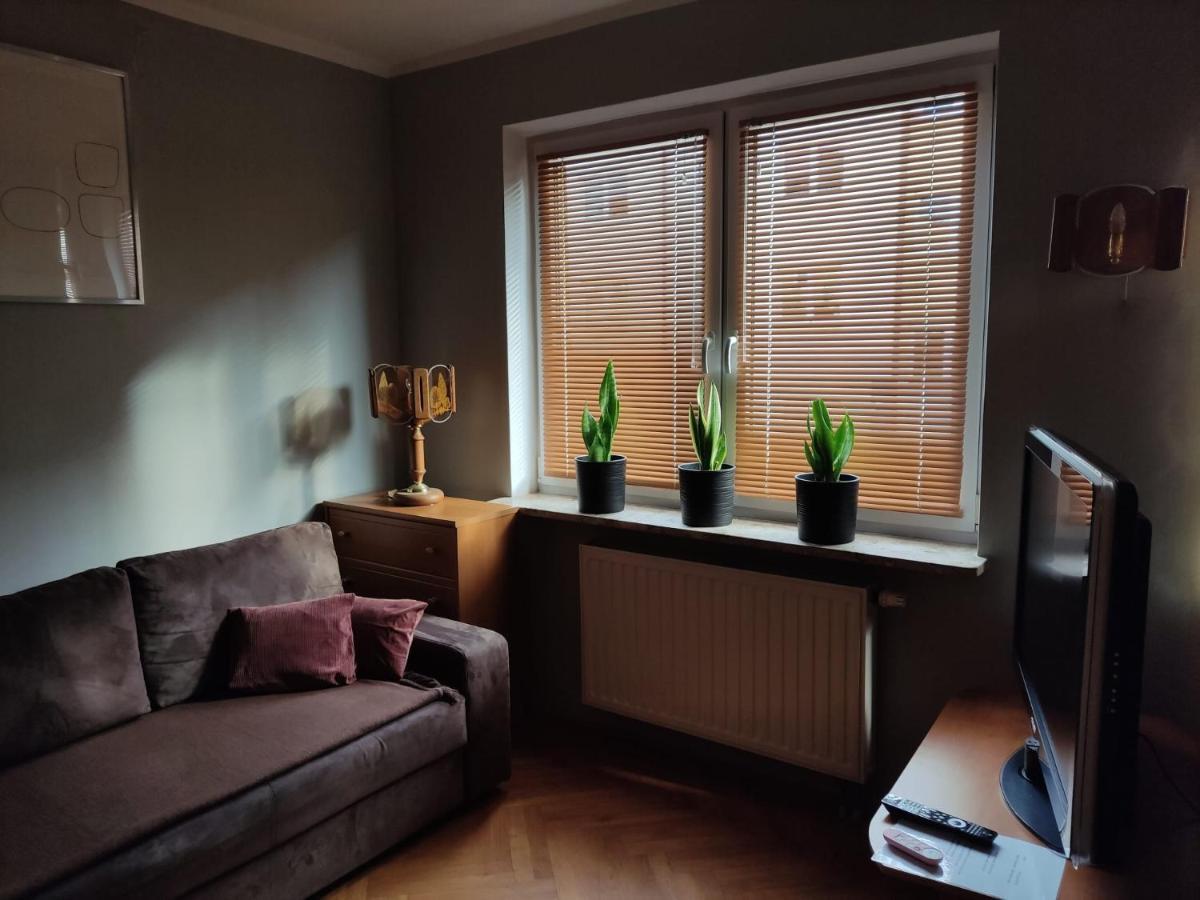 Classic Apartament Metro Kabaty Warszawa Eksteriør billede