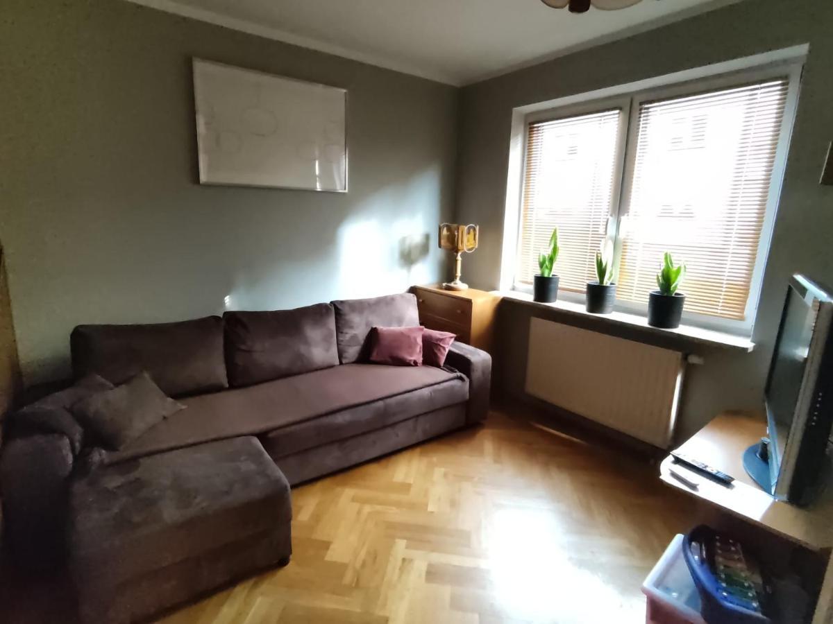 Classic Apartament Metro Kabaty Warszawa Eksteriør billede