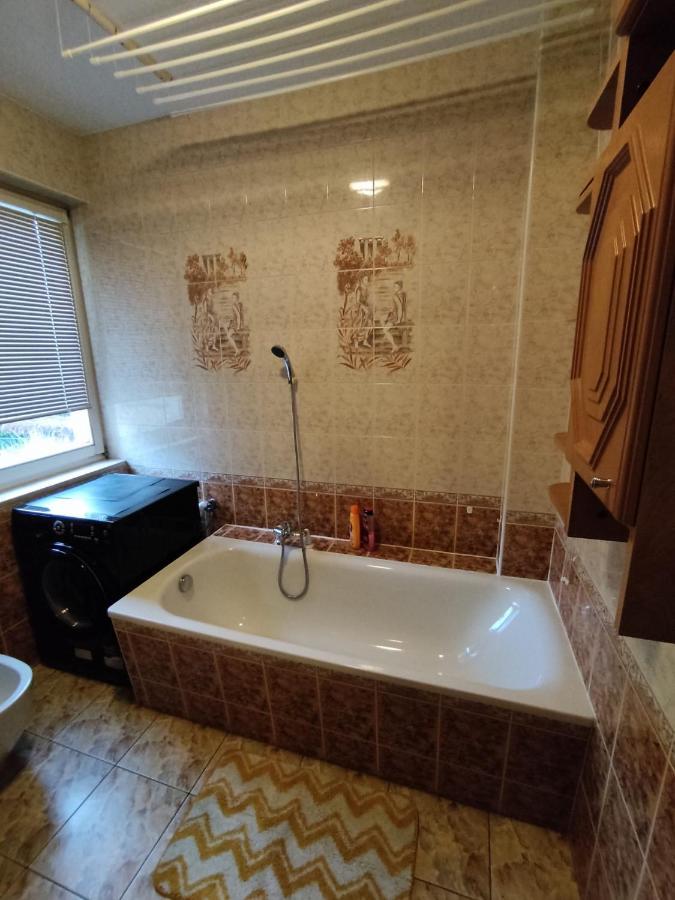 Classic Apartament Metro Kabaty Warszawa Eksteriør billede
